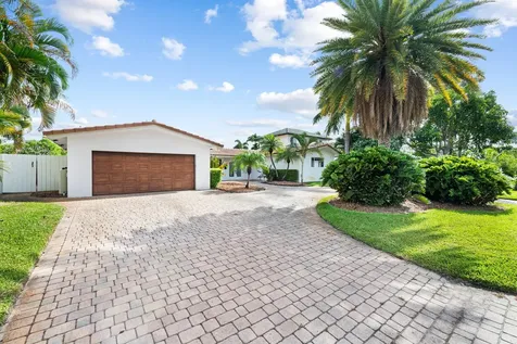 2011 NE 55th Street Fort Lauderdale FL 33308