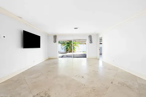 2011 NE 55th Street Fort Lauderdale FL 33308