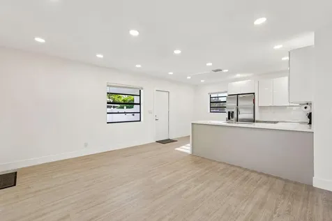 1200 NW 19th Avenue Fort Lauderdale FL 33311