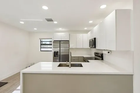 1200 NW 19th Avenue Fort Lauderdale FL 33311