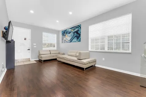 1723 NW 78th Way Pembroke Pines FL 33024