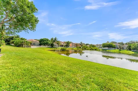 1723 NW 78th Way Pembroke Pines FL 33024