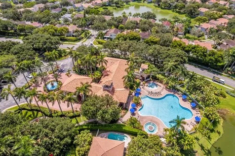 1723 NW 78th Way Pembroke Pines FL 33024