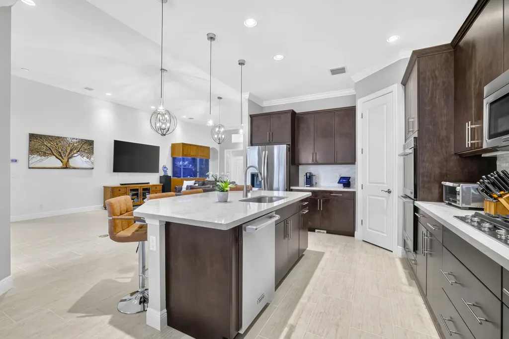 7984 NW 115th Way Parkland FL 33076