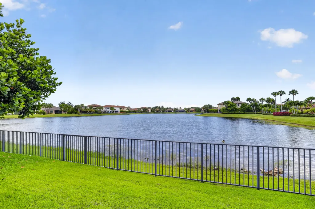 7984 NW 115th Way Parkland FL 33076