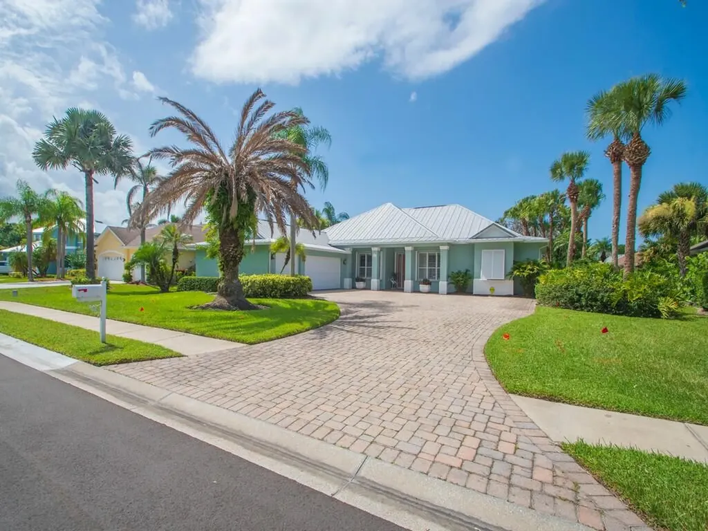 6566 35th Place Vero Beach FL 32966