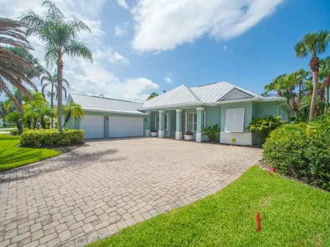 6566 35th Place Vero Beach FL 32966
