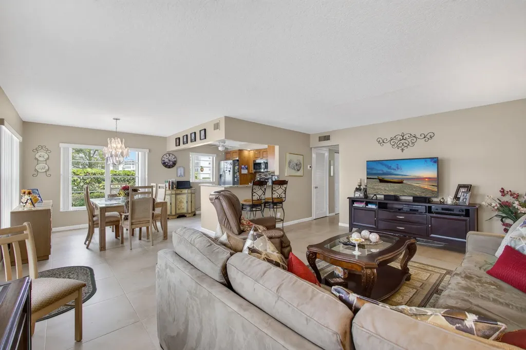 101 Wellington C West Palm Beach FL 33417