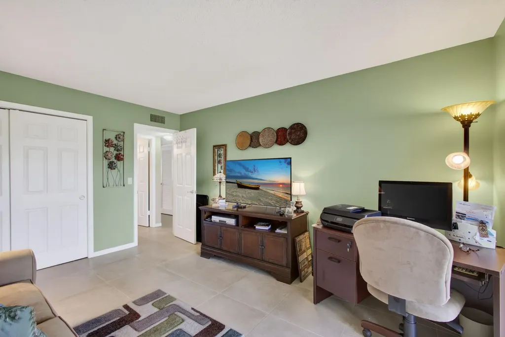 101 Wellington C West Palm Beach FL 33417