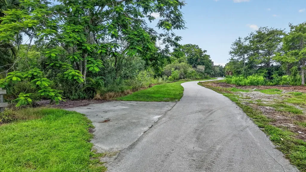 2262 Prarieview Drive Loxahatchee FL 33470