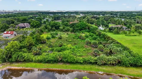2262 Prarieview Drive Loxahatchee FL 33470