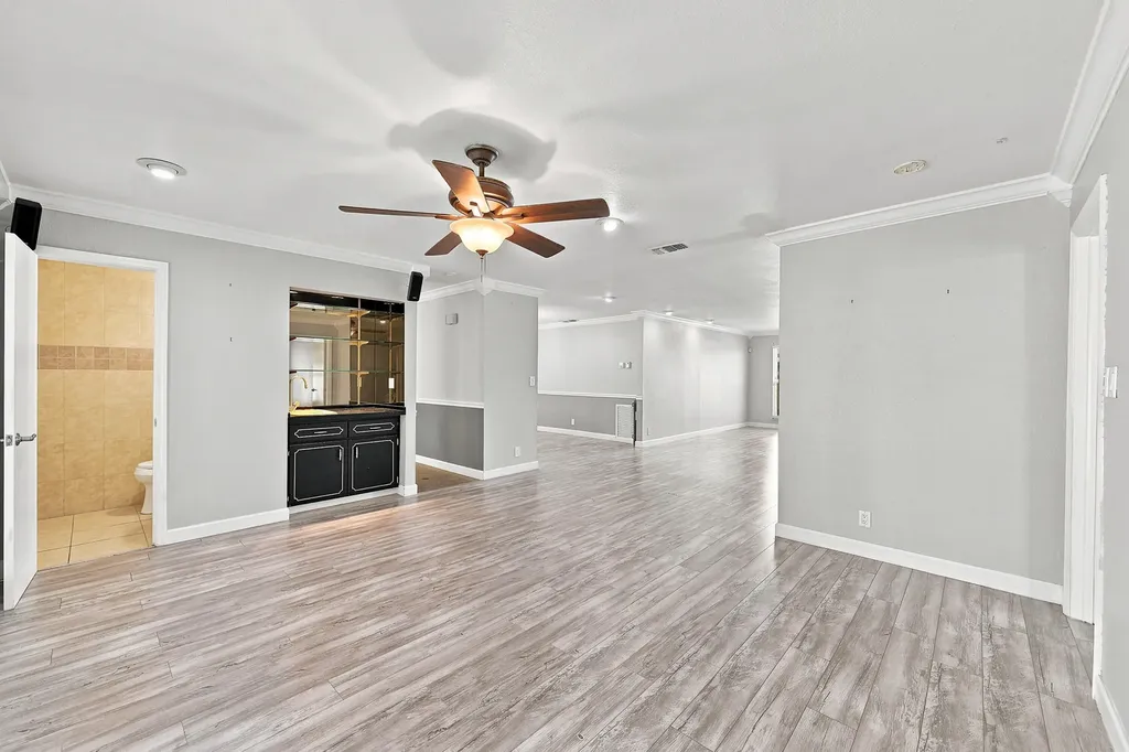 5831 NW 56th Place Tamarac FL 33319