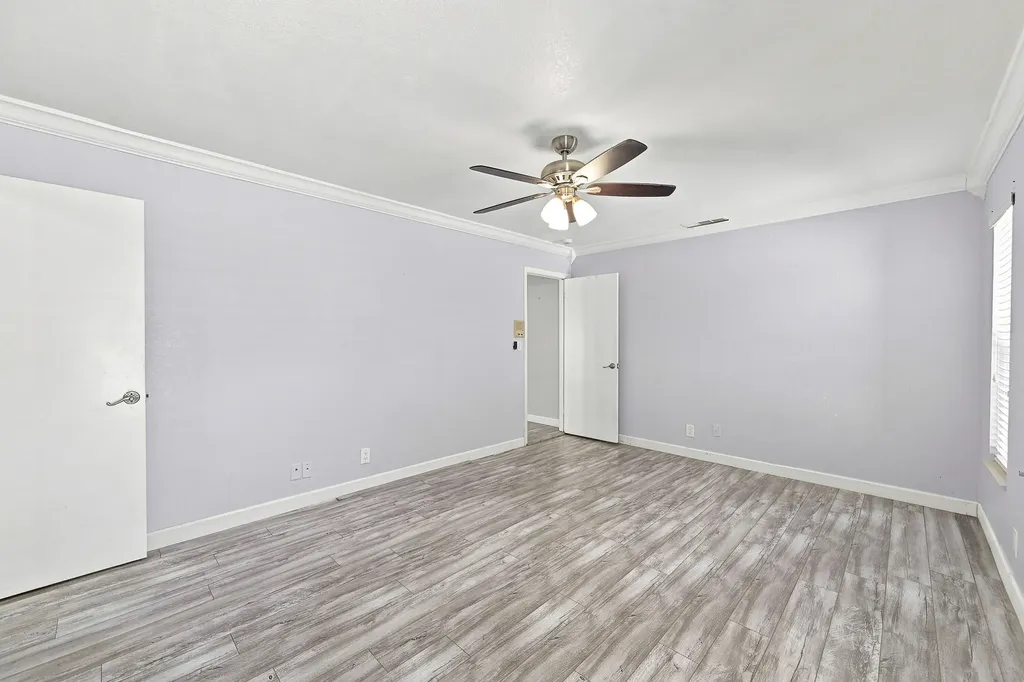 5831 NW 56th Place Tamarac FL 33319