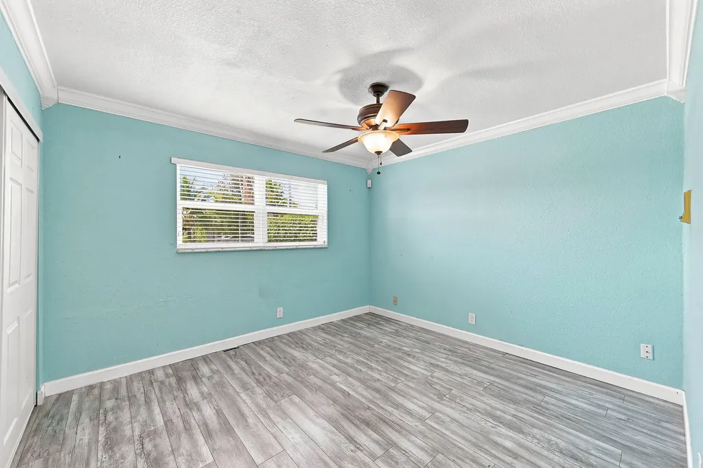 5831 NW 56th Place Tamarac FL 33319