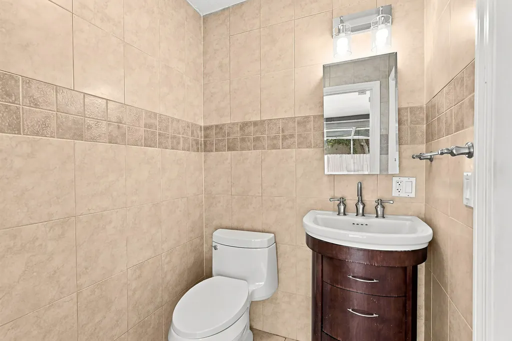 5831 NW 56th Place Tamarac FL 33319