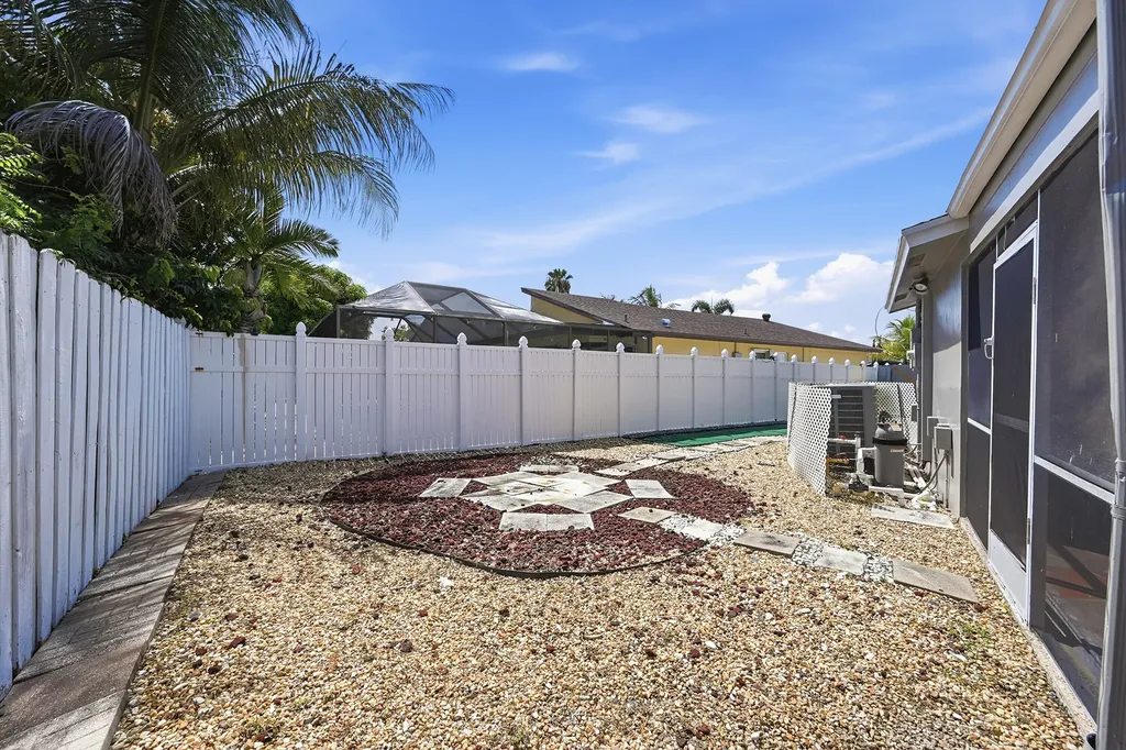 5831 NW 56th Place Tamarac FL 33319