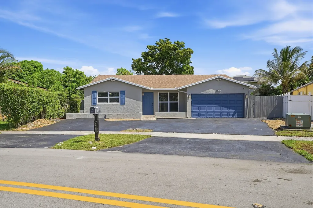 5831 NW 56th Place Tamarac FL 33319