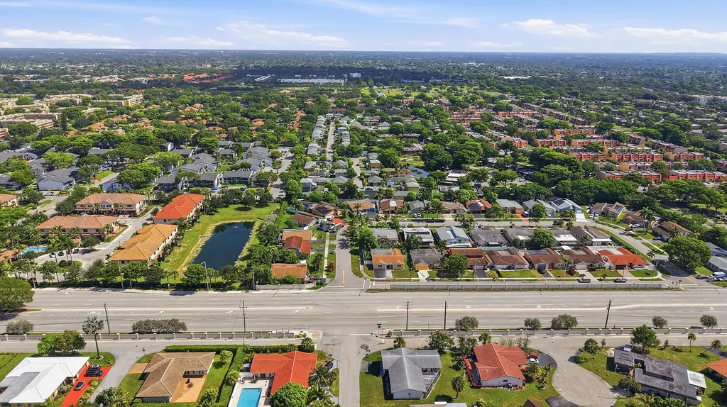5831 NW 56th Place Tamarac FL 33319