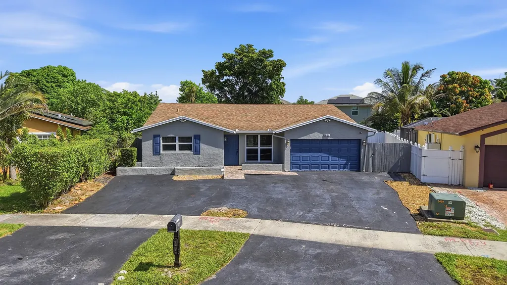 5831 NW 56th Place Tamarac FL 33319