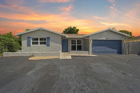 5831 NW 56th Place Tamarac FL 33319