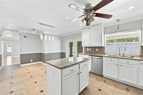 5831 NW 56th Place Tamarac FL 33319