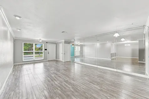 5831 NW 56th Place Tamarac FL 33319