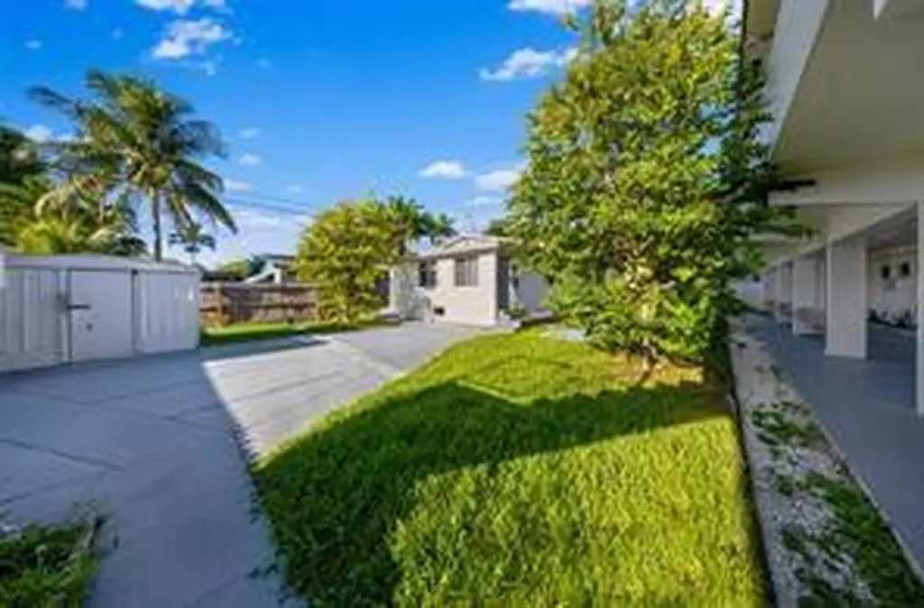 720 NE 7th Street Hallandale Beach FL 33009