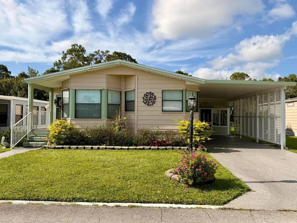 8581 Florence Drive Port St Lucie FL 34952