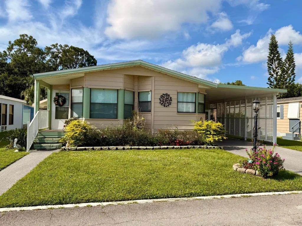 8581 Florence Drive Port St Lucie FL 34952