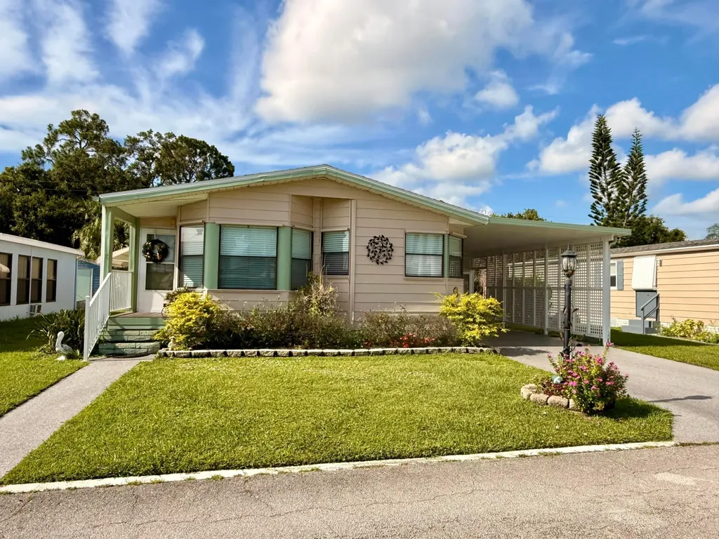 8581 Florence Drive Port St Lucie FL 34952