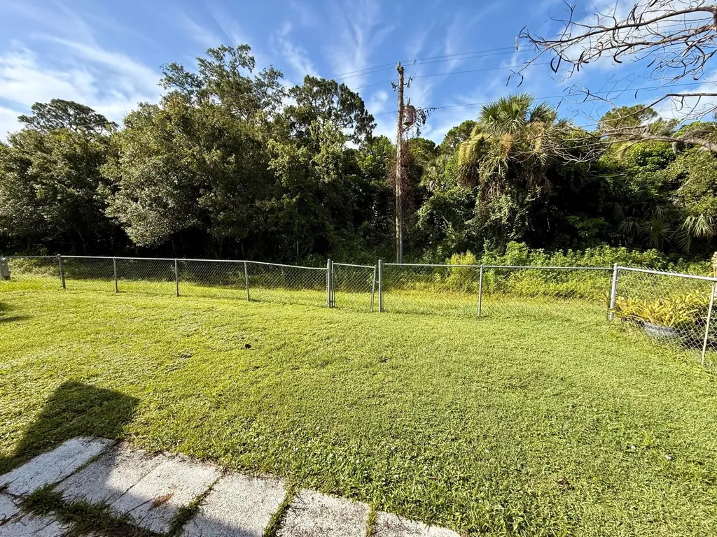 8581 Florence Drive Port St Lucie FL 34952