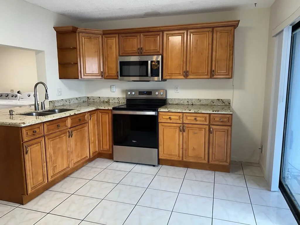 3094 Bermwood Lane Hollywood FL 33021