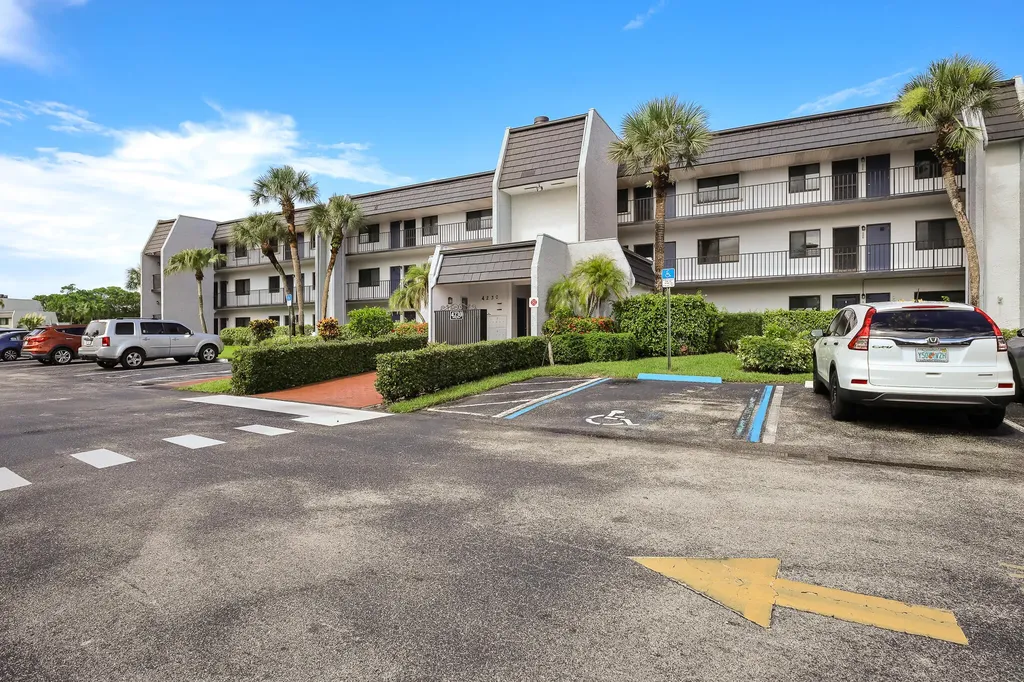 4230 Deste Court Lake Worth FL 33467