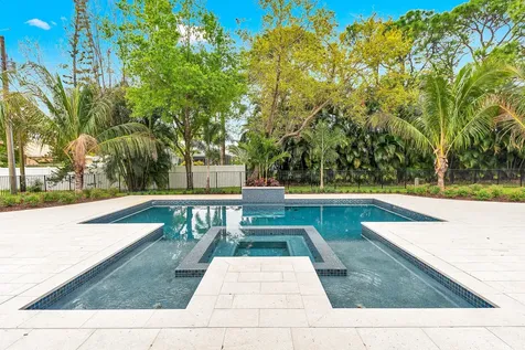 Xxx 75th Way N Palm Beach Gardens FL 33418