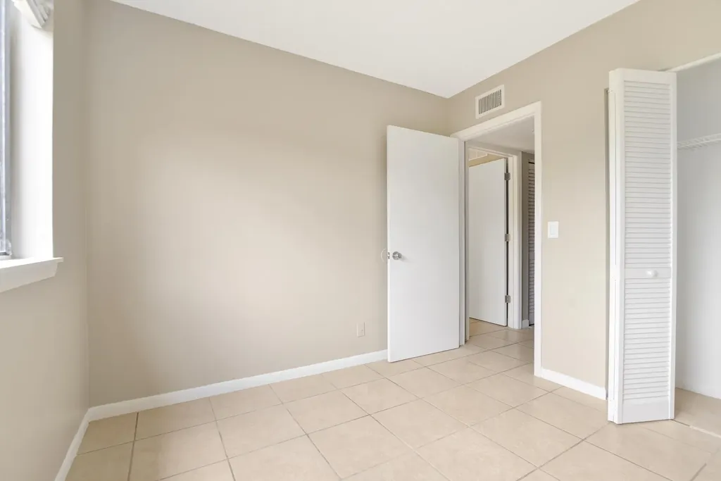 400 Nottingham Circle Greenacres FL 33463