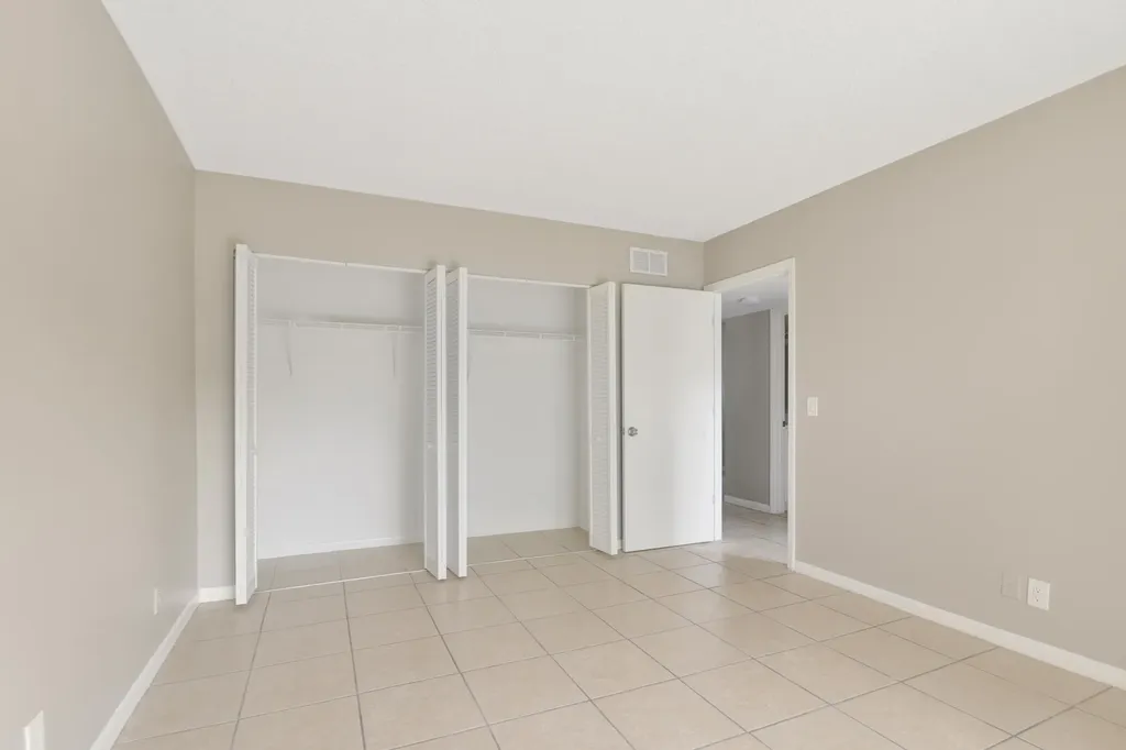 400 Nottingham Circle Greenacres FL 33463