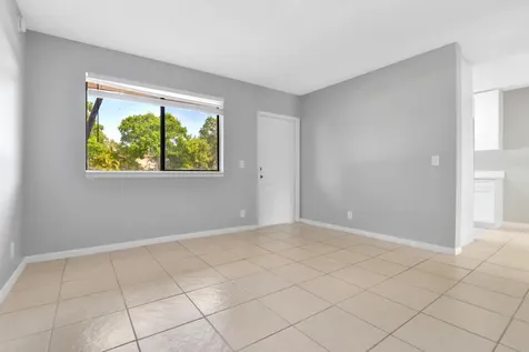 400 Nottingham Circle Greenacres FL 33463