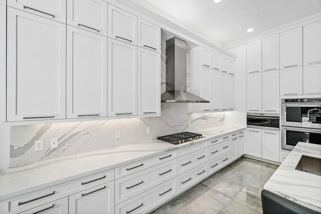 9006 Dulcetto Court Boca Raton FL 33496