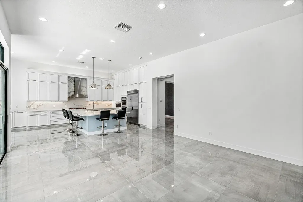 9006 Dulcetto Court Boca Raton FL 33496
