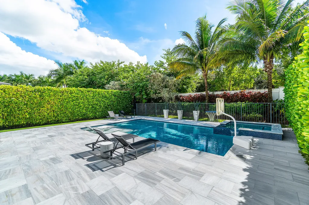 9006 Dulcetto Court Boca Raton FL 33496