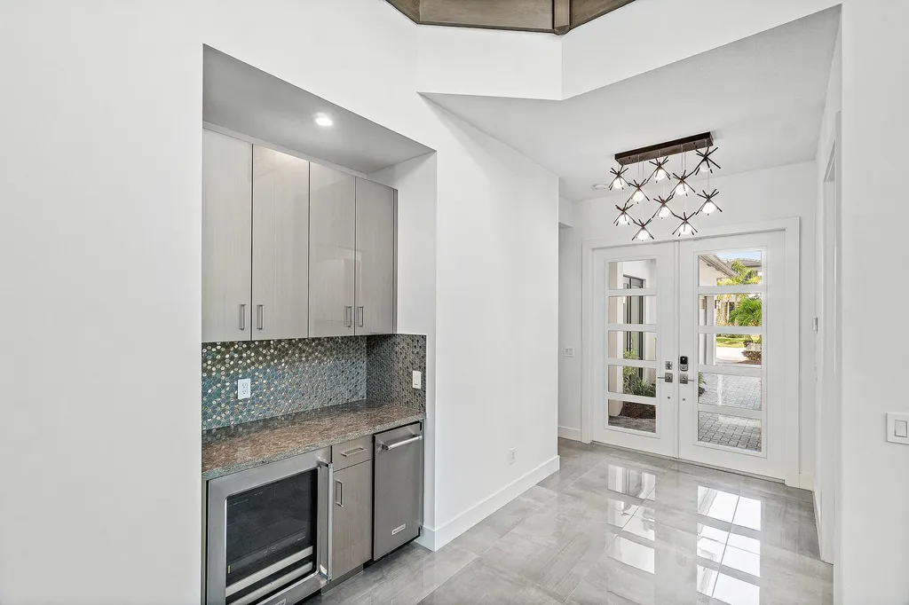 9006 Dulcetto Court Boca Raton FL 33496