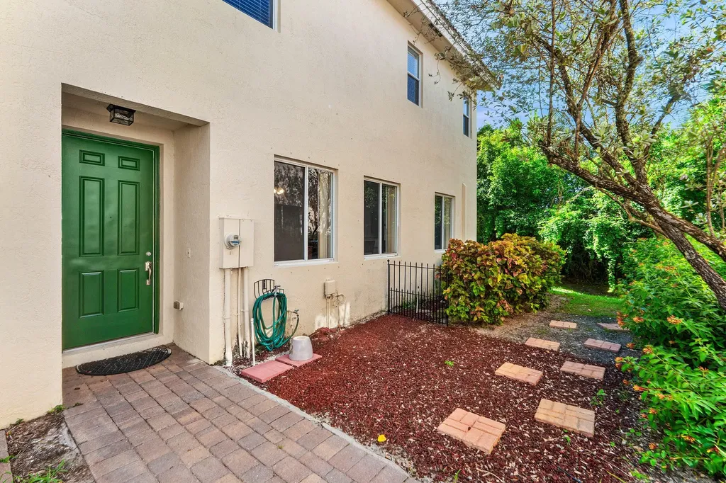 1808 Sonrisa Street Riviera Beach FL 33404