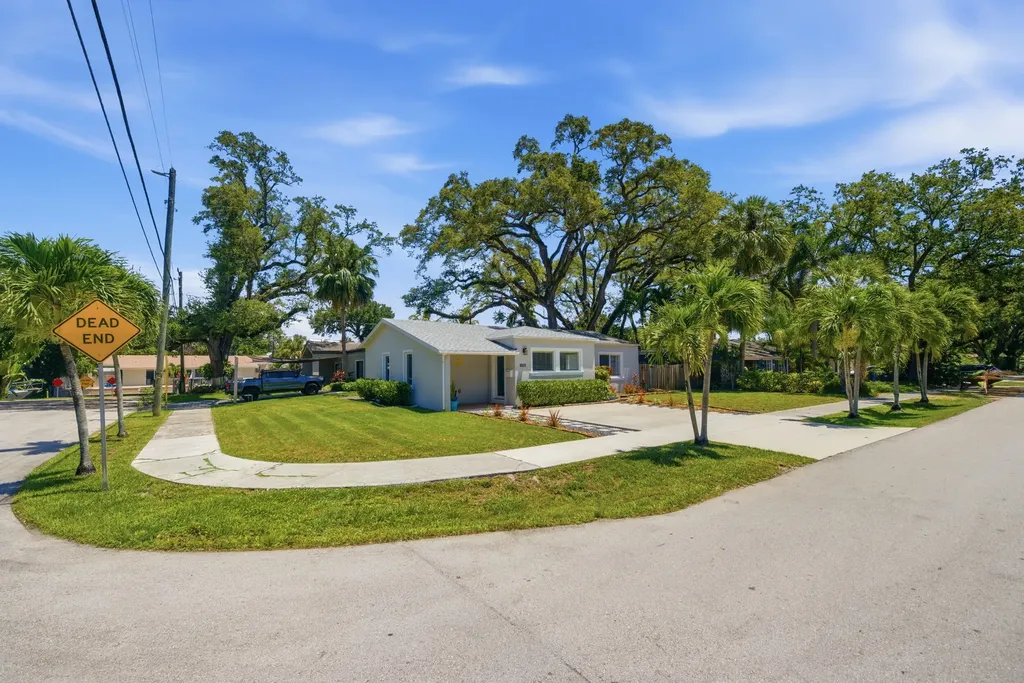 937 SW 17th Street Fort Lauderdale FL 33315