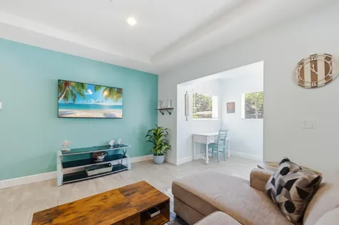 937 SW 17th Street Fort Lauderdale FL 33315