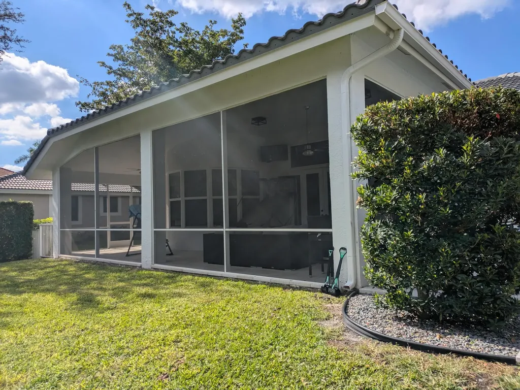 1865 NW 124th Way Coral Springs FL 33071