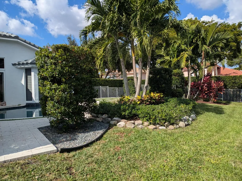 1865 NW 124th Way Coral Springs FL 33071