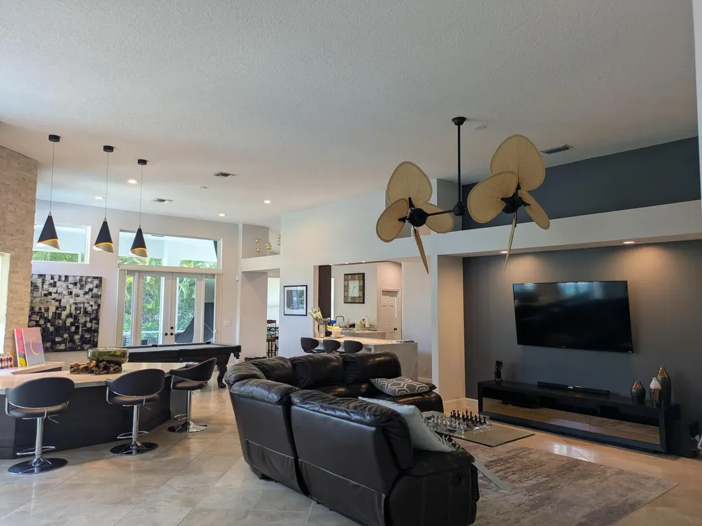 1865 NW 124th Way Coral Springs FL 33071