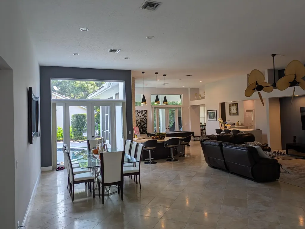 1865 NW 124th Way Coral Springs FL 33071