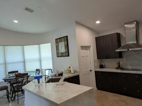 1865 NW 124th Way Coral Springs FL 33071