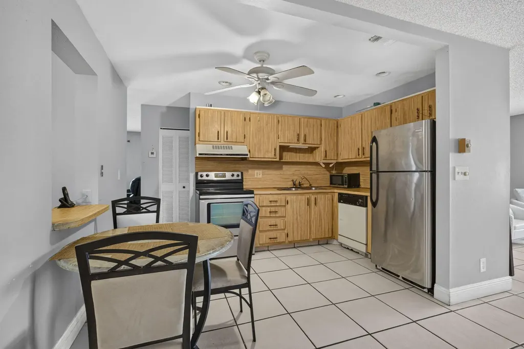 5337 Belleville Road West Palm Beach FL 33417